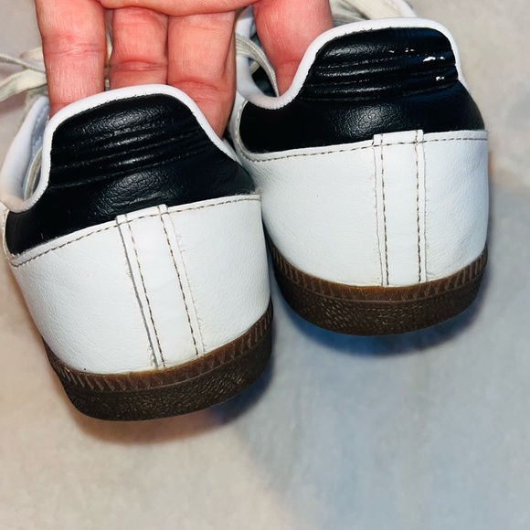 Adidas Samba Sneakers sz 7 - Picture 6 of 9